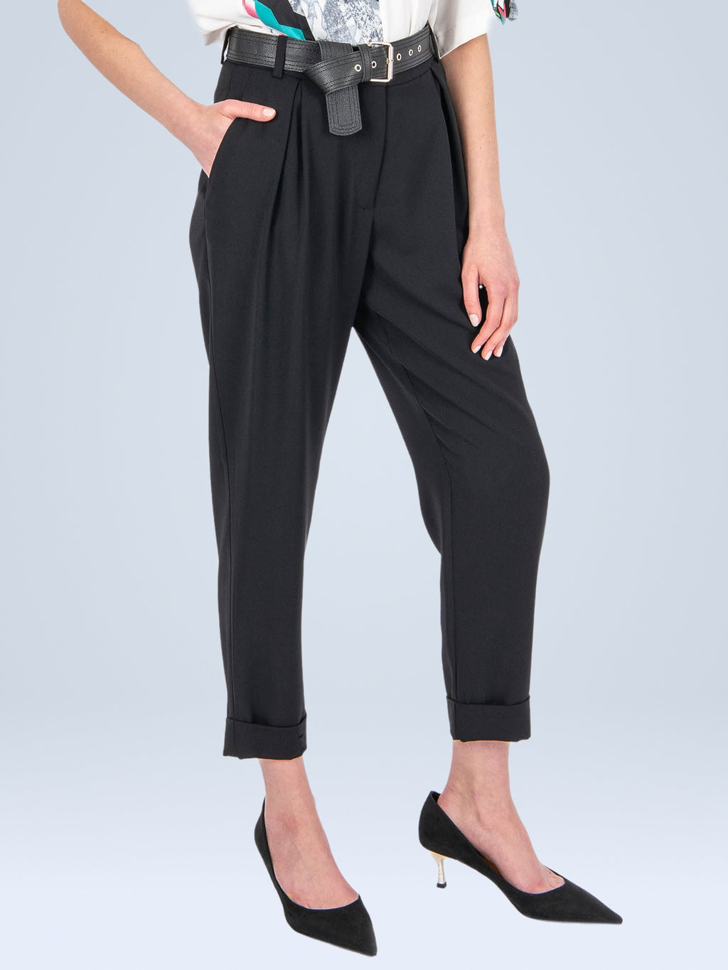 Siyah - Farren Duble Paça Pilili Yüksek Bel Pantolon - FRN200025 - Editorial waist-up detail