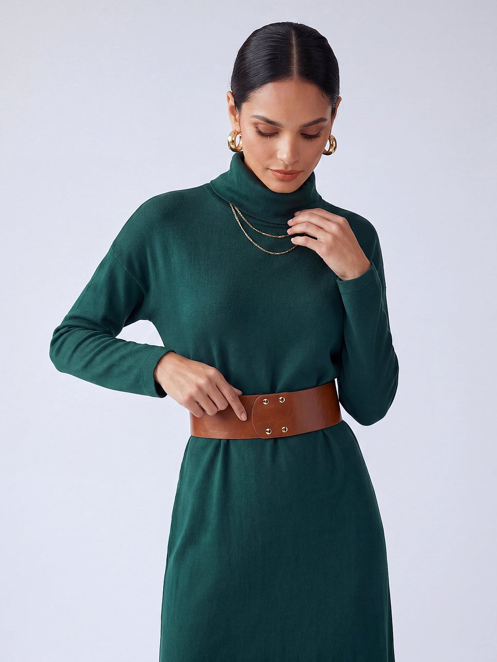 Koyu Yeşil - Farren Balıkçı Yaka Kemerli A Form Örme Elbise - FRN313525 - Editorial waist-up detail