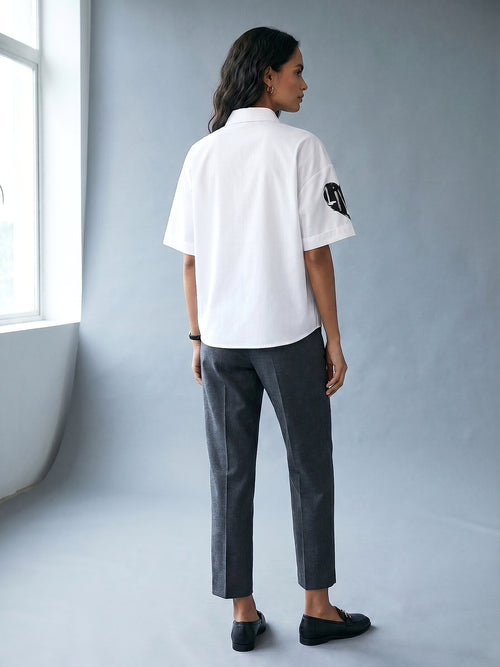Beyaz - Farren Baskılı Oversize Kısa Kol Poplin Gömlek - FRN6005 - Model on white - back/side