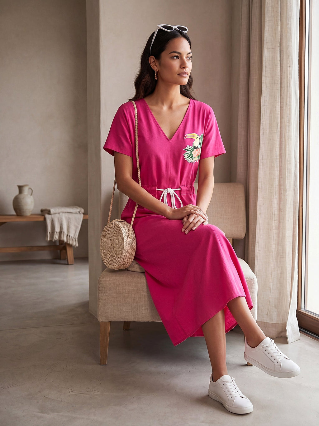 Pembe - Farren Bel Kordonlu Nakış Detaylı Midi Elbise - FRN30399 - Lookbook editorial interior