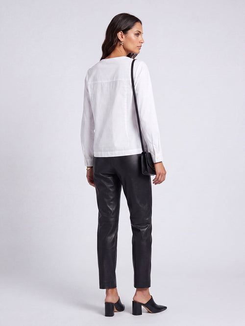 Beyaz - Farren Cepli Modern Kesim Poplin Bluz - FRN1104 - Model on white - back/side