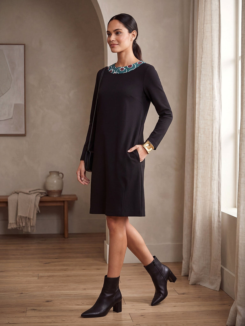 Siyah - Farren Dekoratif Yaka Detaylı Triko Elbise - FRN3110 - Lookbook editorial interior