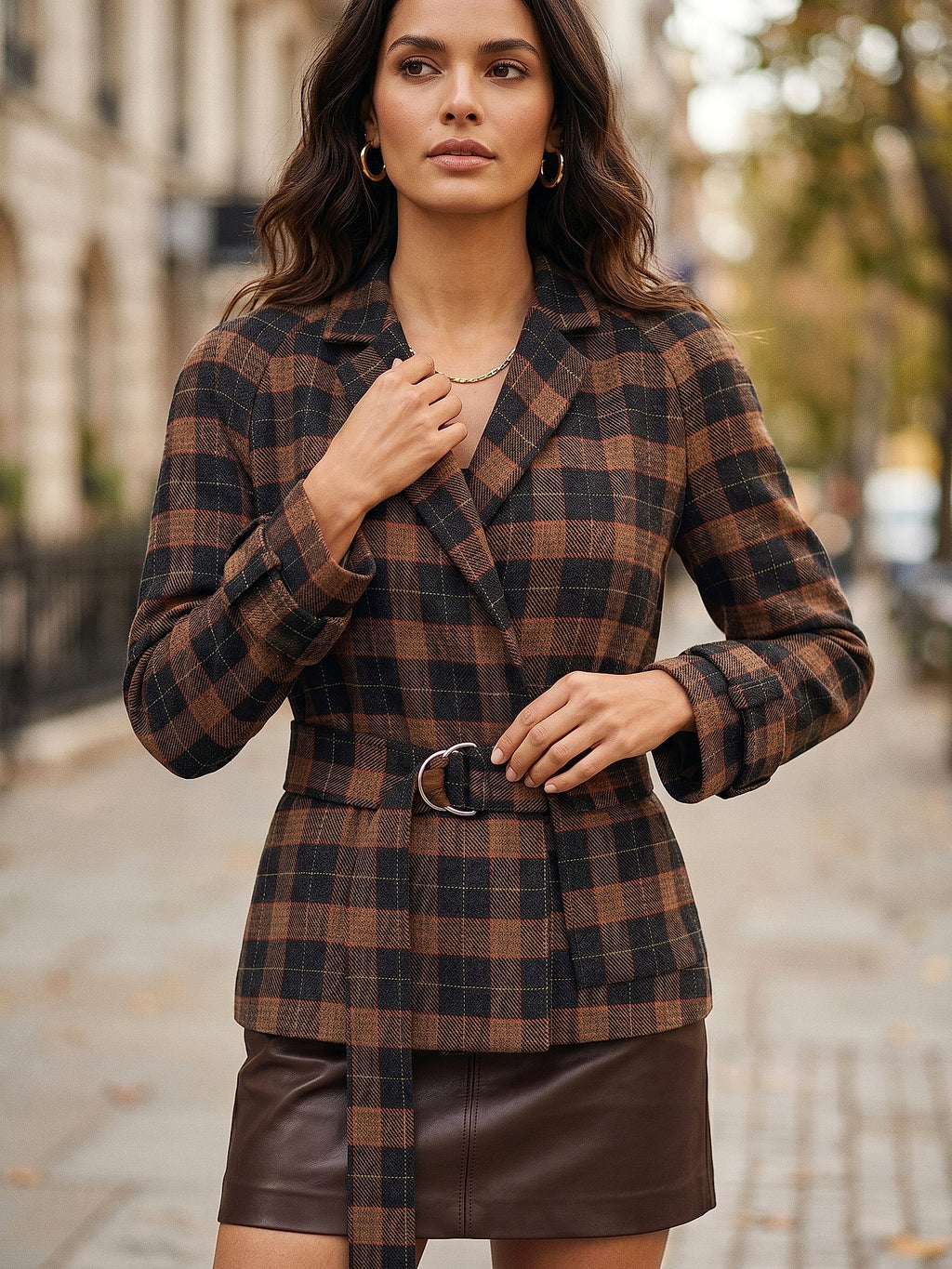 Çikolata - Farren Ekose Desenli Klasik Ceket - FRN6109 - Editorial waist-up detail