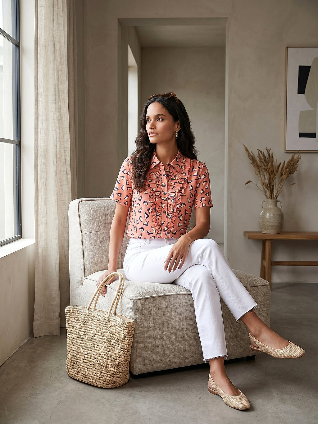 Pembe - Farren Fırfırlı Kısa Kollu Poplin Gömlek - FRN100825 - Lookbook editorial interior
