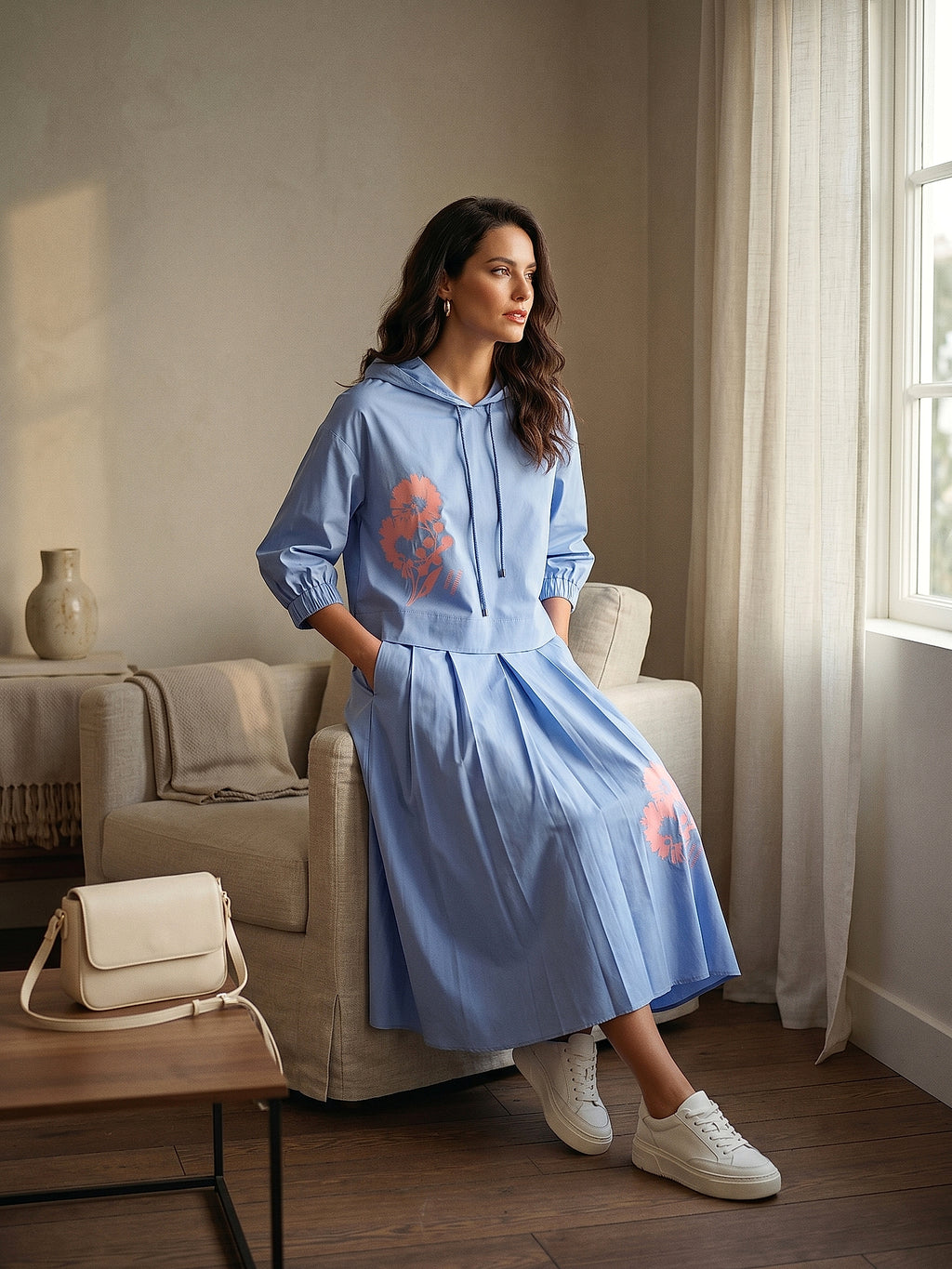 Mavi - Farren Kapüşonlu Üst ve Midi Pileli Etek Takımı - FRN600025 - Lookbook editorial interior